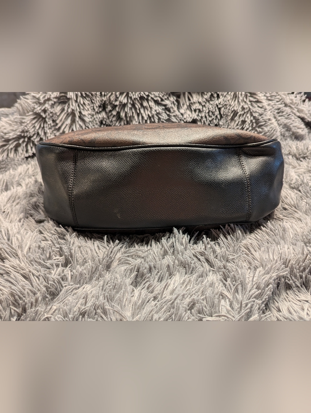 Coach Harley Hobo Bag with Dust Bag - Picture 5 of 9